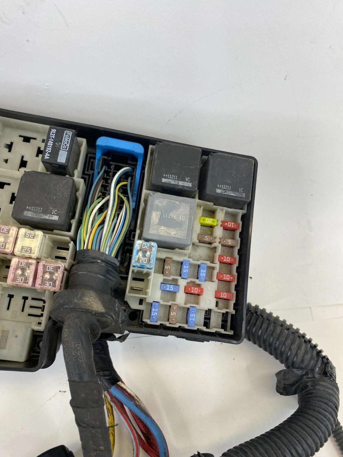 2012-2014 FORD FOCUS 2.0L FWD ENGINE FUSE BOX JUNCTION RELAY MODULE CV6T-14K733