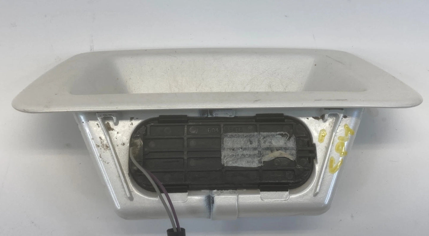 09-12 GMC ACADIA REAR TRUNK EXTERIOR LIFTGATE HANDLE HATCH WHITE 25948866 OEM