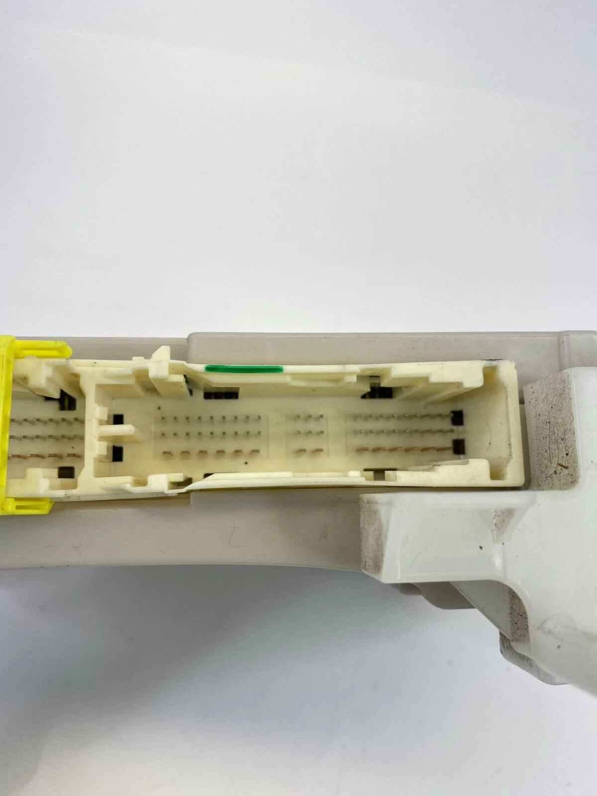 2010 10 TOYOTA PRIUS 1.8L INTERIOR DASH FUSE RELAY JUNCTION BLOCK BOX 8273047450