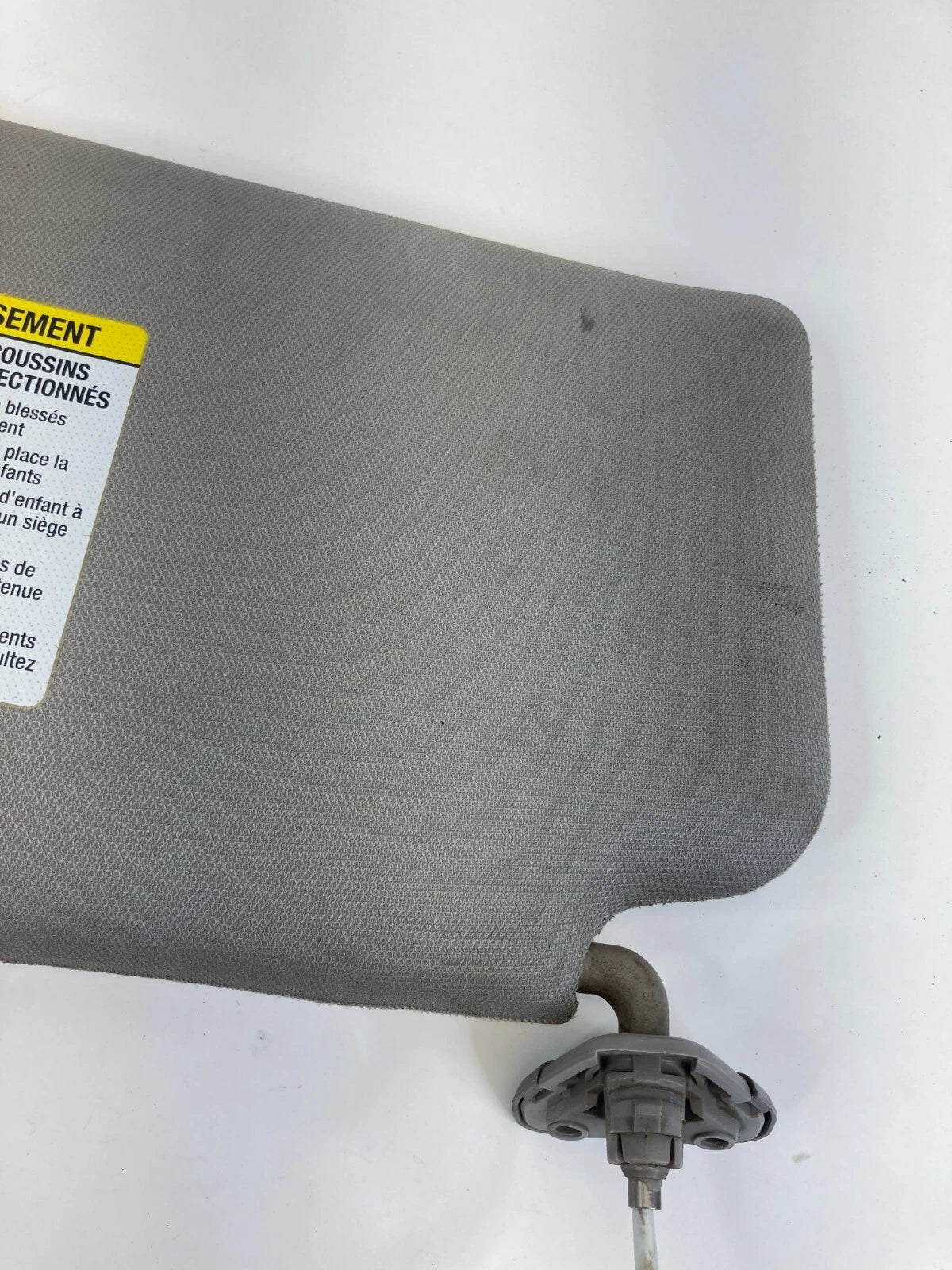 05-12 NISSAN ARMADA FRONT RIGHT PASSENGER LIGHTED SUNVISOR SUN VISOR GRAY OEM