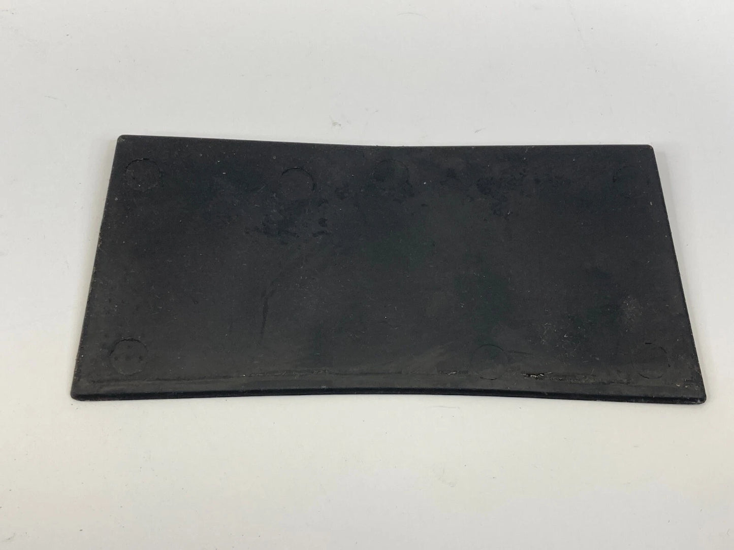 2002-2007 SATURN VUE CENTER CONSOLE INSERT RUBBER MAT LINER OEM