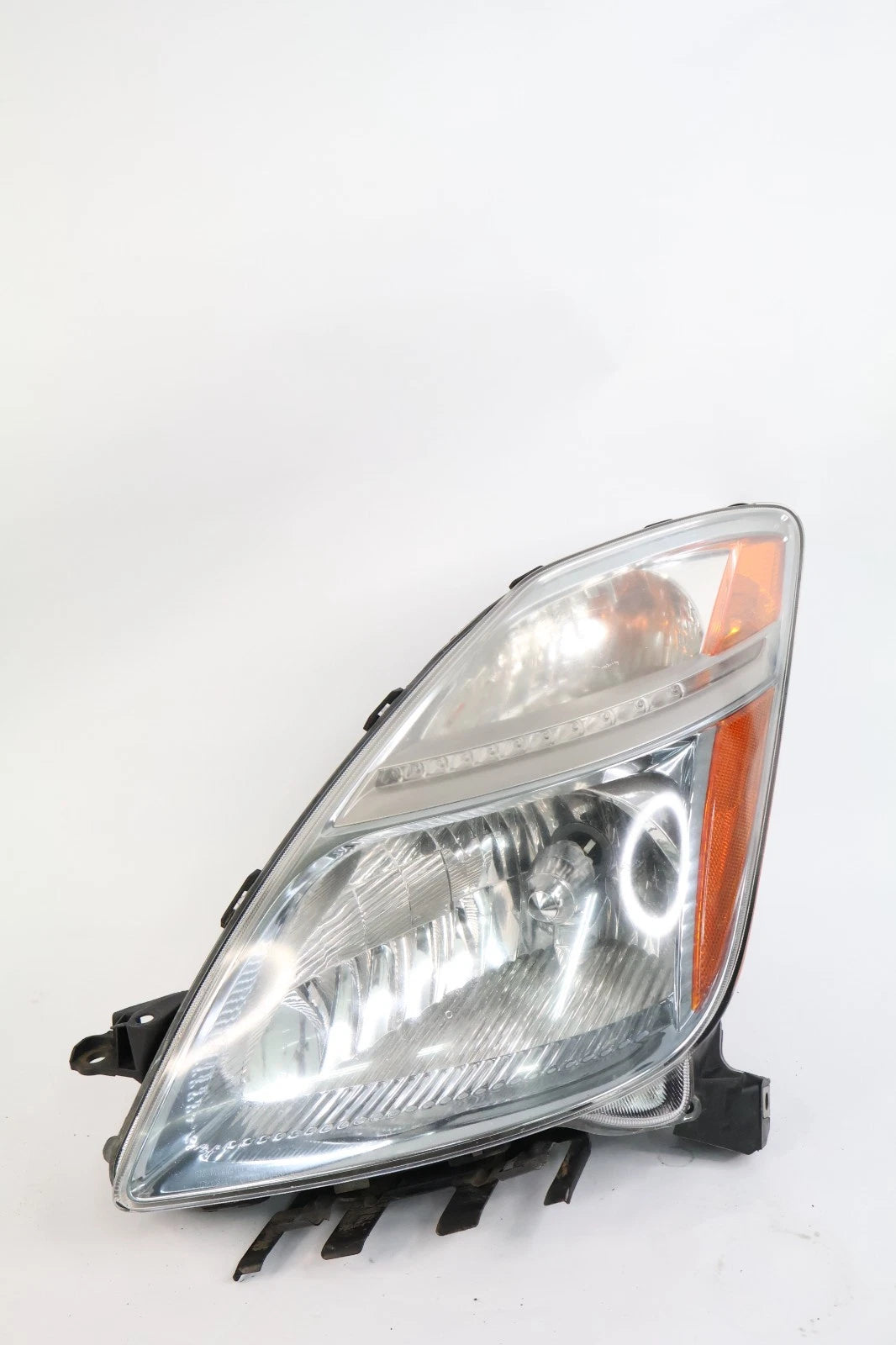2006-2009 TOYOTA PRIUS D4S LEFT DRIVER HEADLIGHT LAMP XENON HID W/ BALLAST OEM