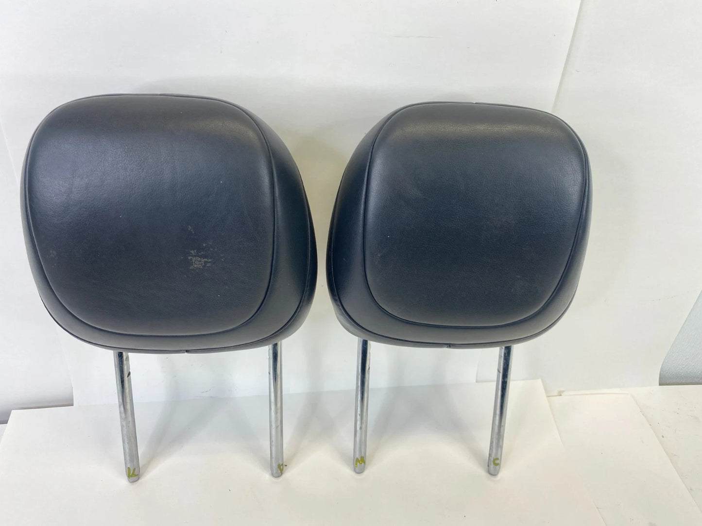2013-2016 DODGE DART FRONT SEAT HEADREST HEAD REST SET 2 RH LH LEATHER BLACK