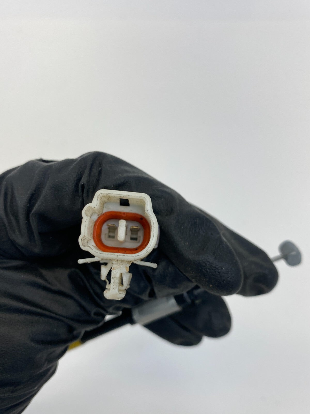 96 97 98 99 00 01 02 Toyota 4Runner Rear Trunk Lid Lock Latch Actuator OEM