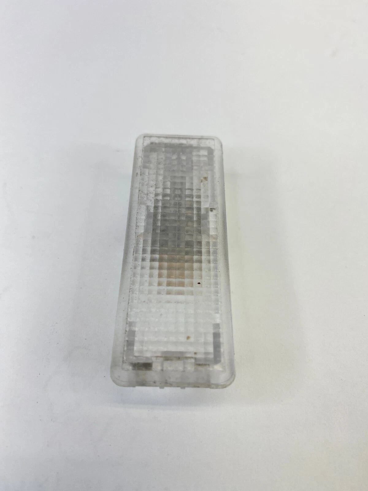 04-07 BMW 530I 525I FRONT RIGHT DOOR PANEL COURTESY LIGHT LAMP 6-961-999