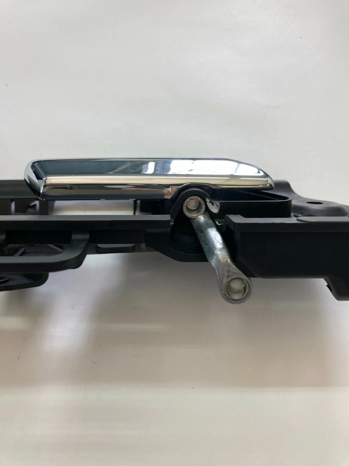 06-10 MERCEDES-BENZ R350 REAR RIGHT INNER INSIDE DOOR HANDLE RR RH A2517600461