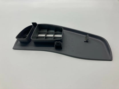 1996-2000 PLYMOUTH CHRYSLER GRAND VOYAGER CARAVAN DASH RIGHT RH END VENT COVER