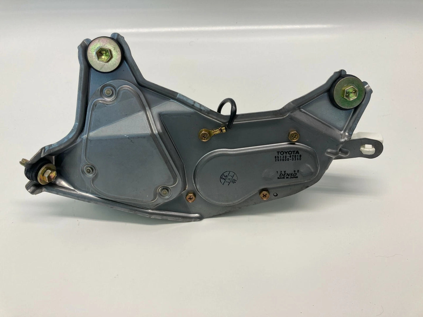 2004-2009 TOYOTA PRIUS REAR TRUNK WINDSHIELD WINDOW GLASS WIPER MOTOR OEM