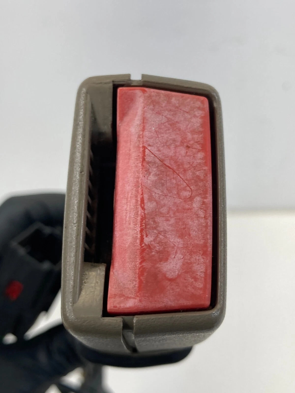 03 04 JAGUAR S-TYPE FRONT RIGHT SIDE SEAT BELT BUCKLE PRETENSIONER 33026186 OEM