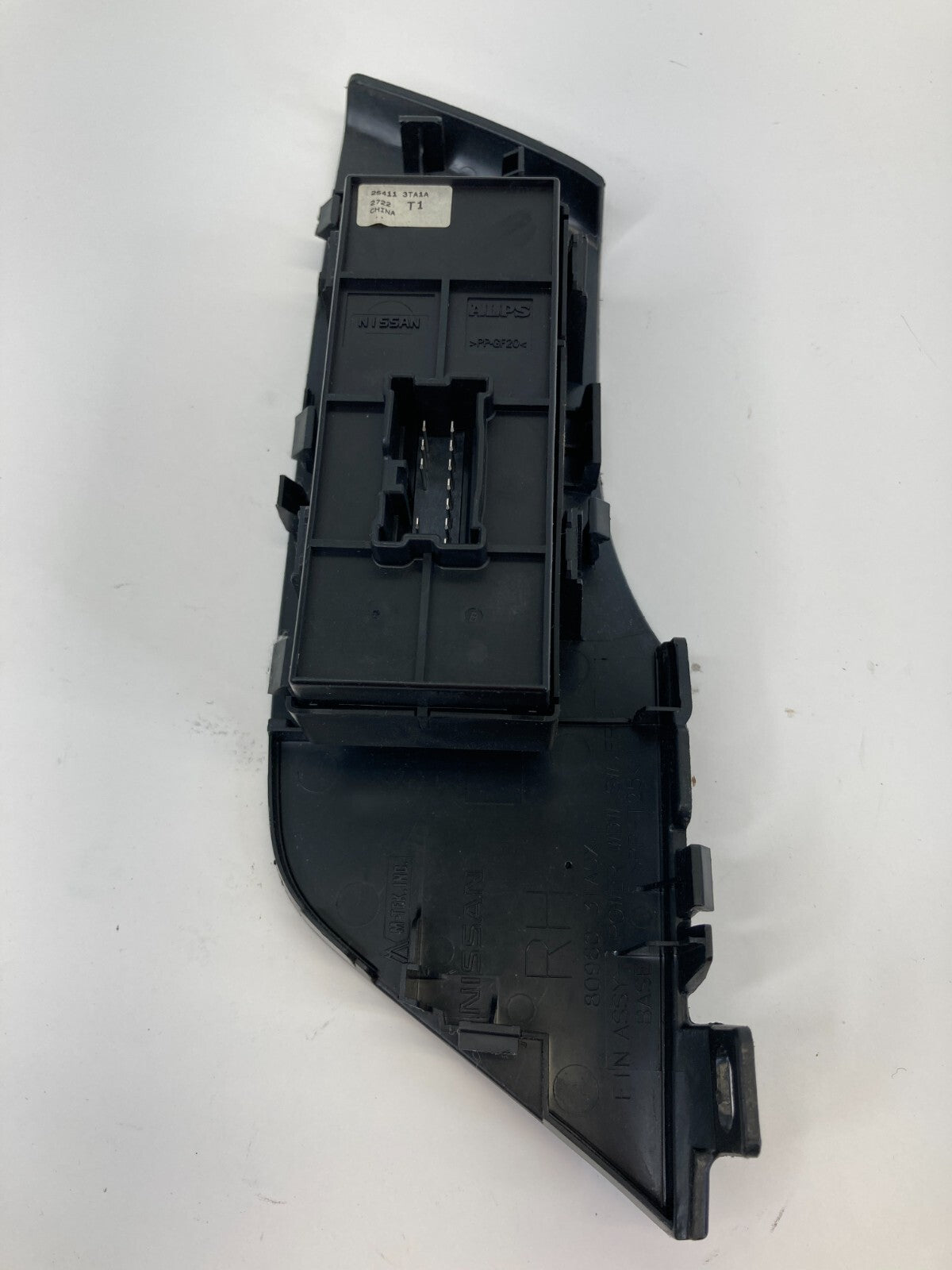 2013-2018 Nissan Altima Front Right Side Door Window Control Switch w/Bezel OEM