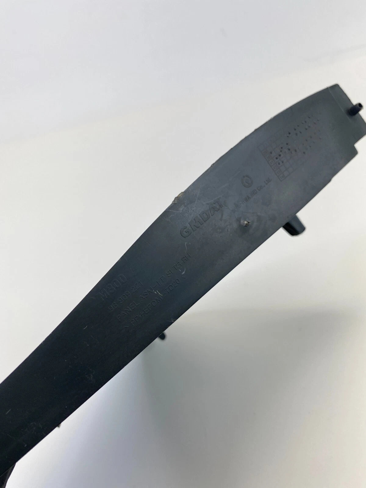 13-15 CHEVY SPARK RIGHT PASSENGER SIDE DASH END CAP COVER BEZEL TRIM 96909221