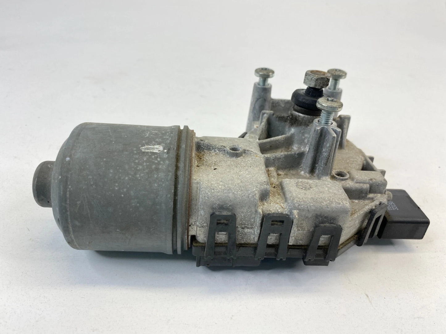 2004-2009 MAZDA 3 SEDAN FRONT WINDSHIELD WIPER MOTOR ASSEMBLY BP4K-67340 OEM