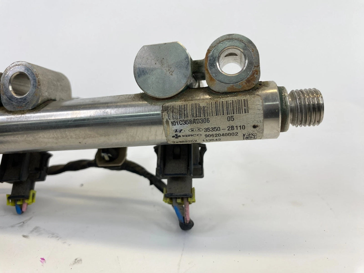 2012-2016 Kia Soul 1.6L L4 Fuel Injector Set W/ Rail 35350-2B110 OEM