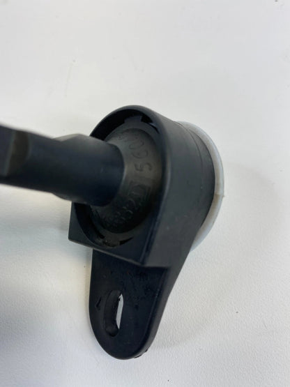 2001-2015 JEEP GRAND CHEROKEE UNDER DASH DASHBOARD COURTESY LAMP LIGHT 56042559