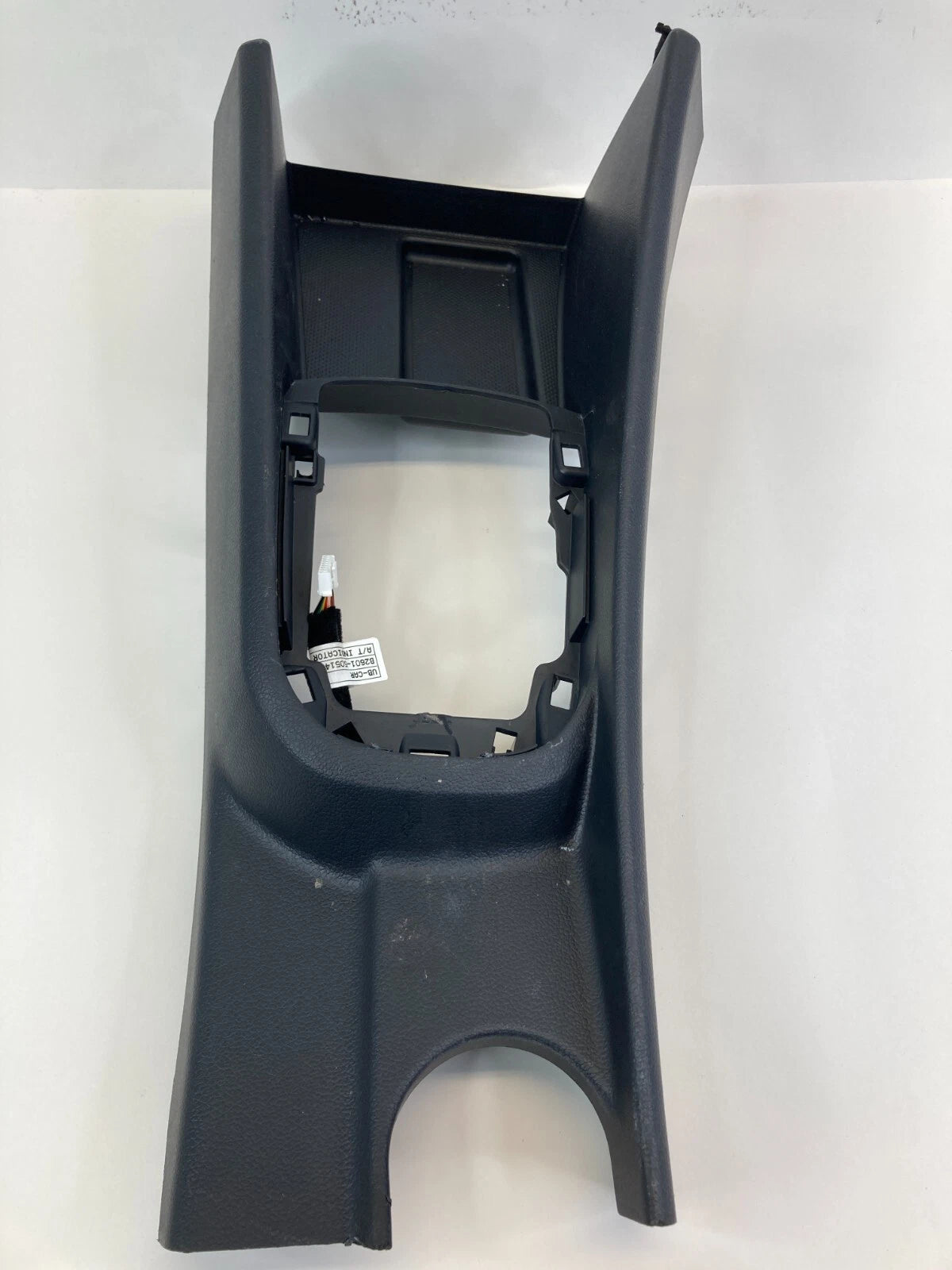 2012-2015 KIA RIO A/T FRONT CENTER CONSOLE UPPER TRIM PANEL 84631-1W200 OEM