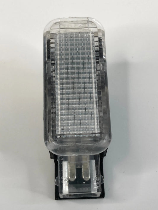 2009-2012 AUDI A4 QUATTRO REAR TRUNK FLOOR COURTESY LIGHT LAMP 4B094741 OEM