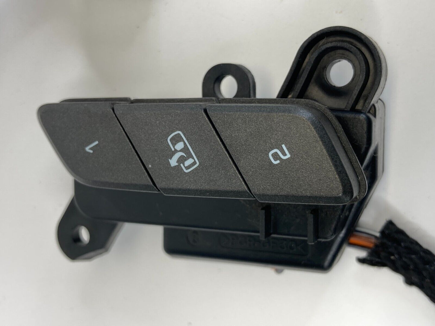 2008-2015 Cadillac CTS Front Left Seat Memory Control Switch 25850516 OEM