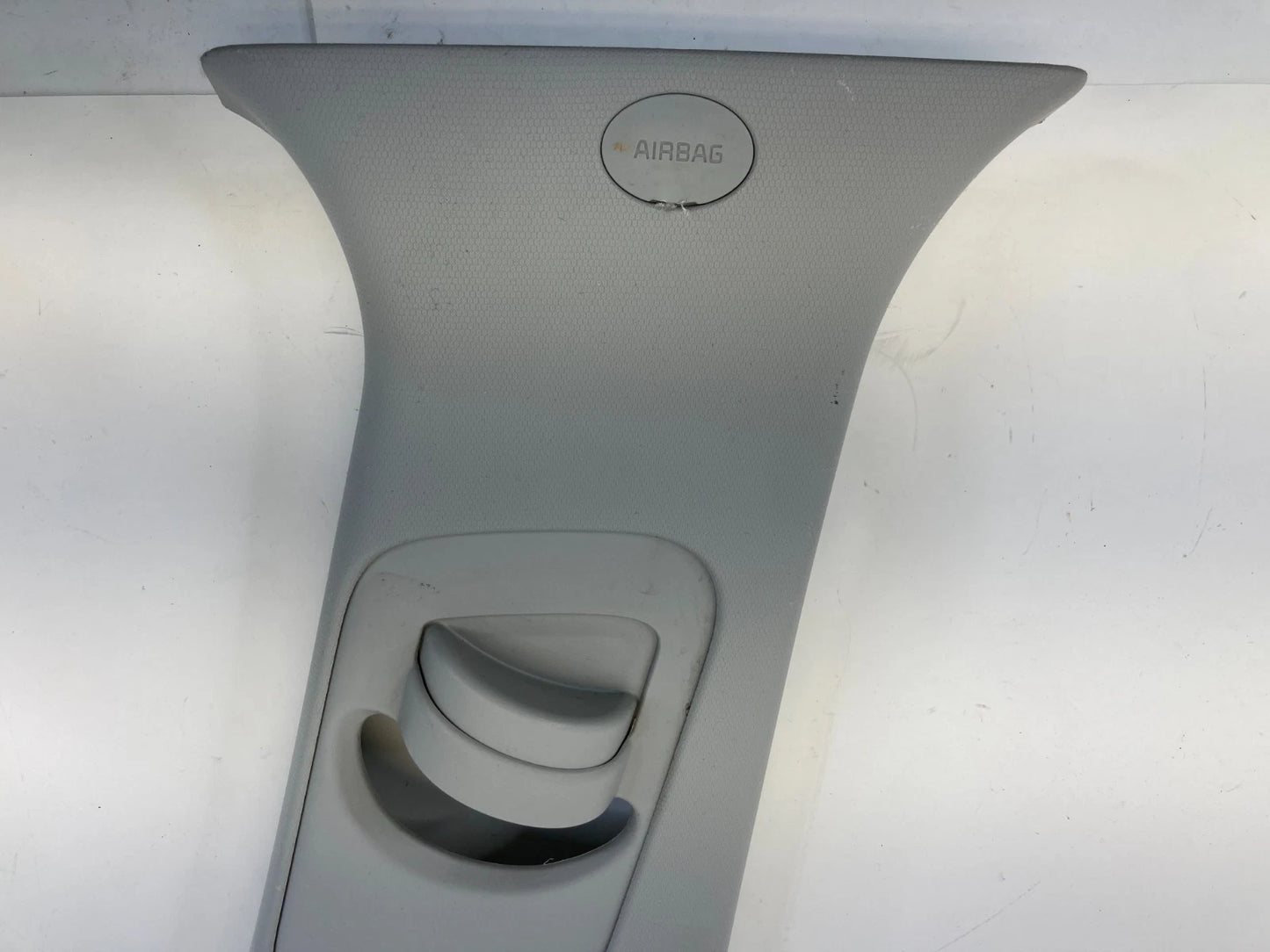 2016-2020 KIA SORENTO RIGHT SIDE UPPER B-PILLAR COLUMN COVER WITH BELT ADJUSTER