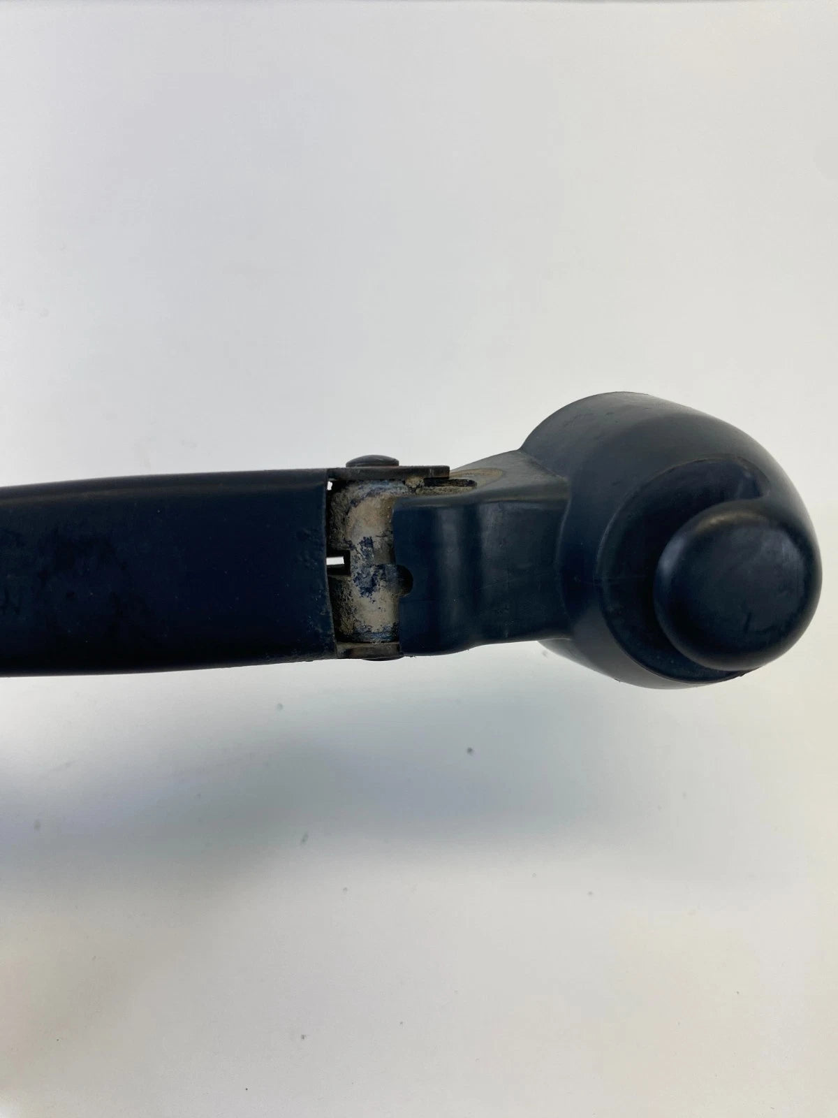 2001-2005 MERCEDES C240 WAGON REAR WIPER ARM BACK WINDSHIELD OEM