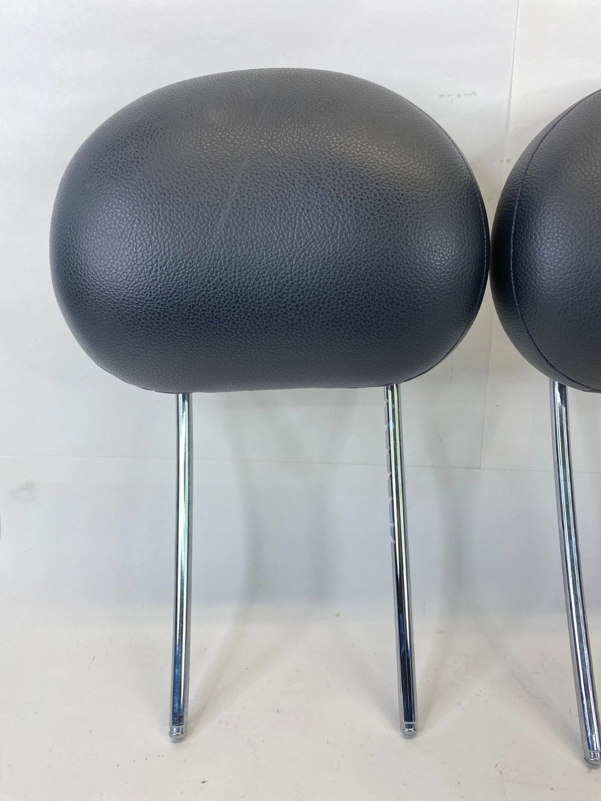 2001-2005 MERCEDES-BENZ C240 FRONT SEAT HEADRESTS PAIR RESTRAINT SET OEM FACTORY