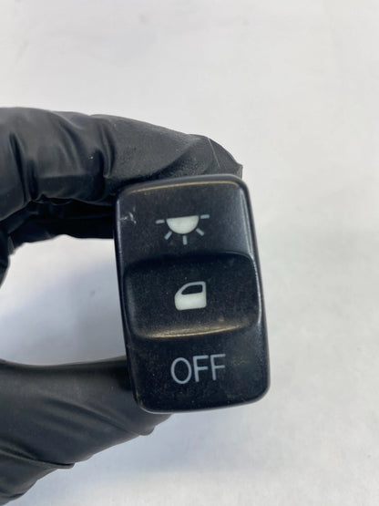 1999-2004 HONDA ODYSSEY INTERIOR DOOR DOME LIGHT LAMP OFF CONTROL SWITCH M23197