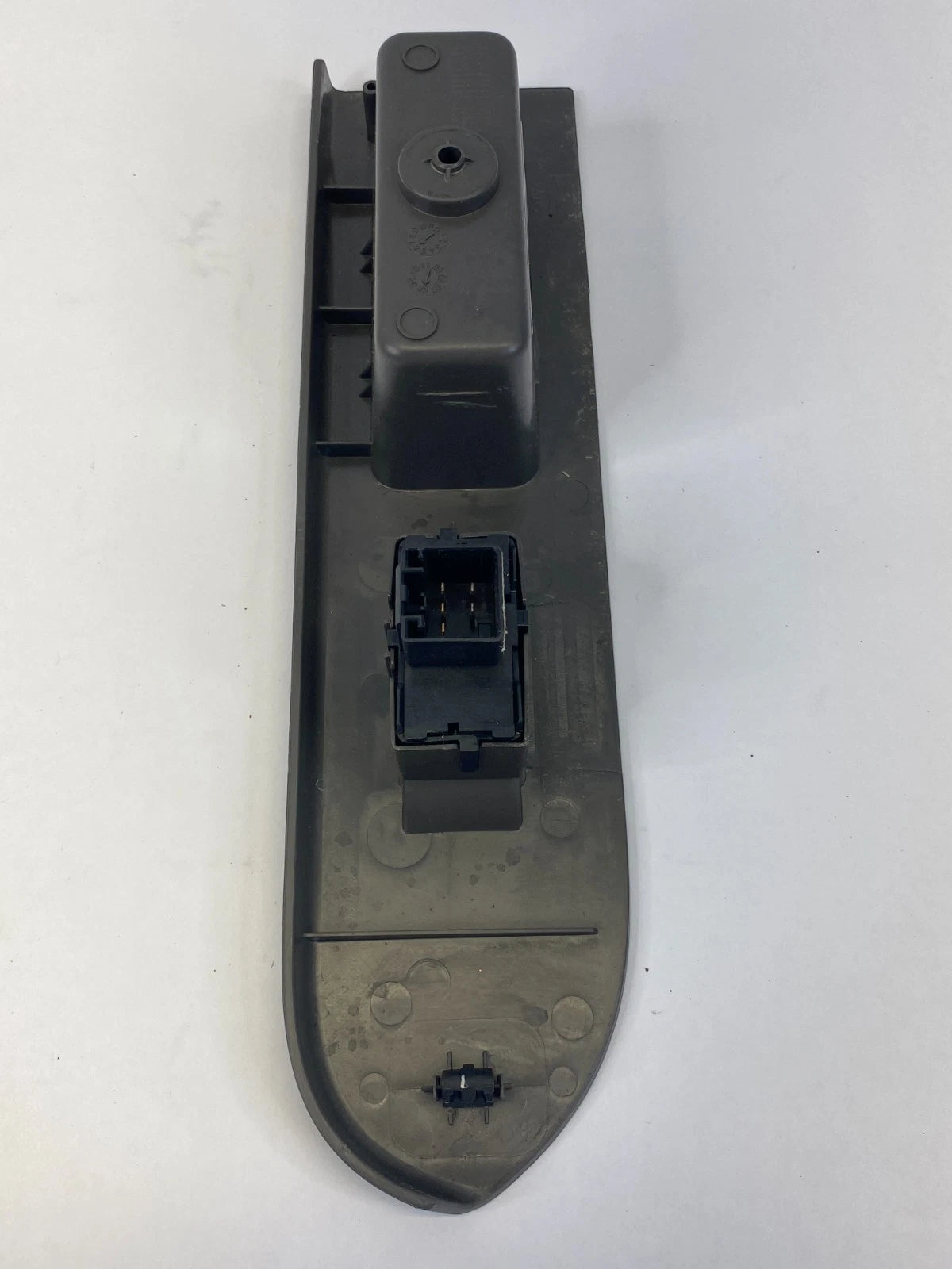 2008-2012 FORD ESCAPE MARINER FRONT RIGHT PASSENGER WINDOW SWITCH BEZEL OEM