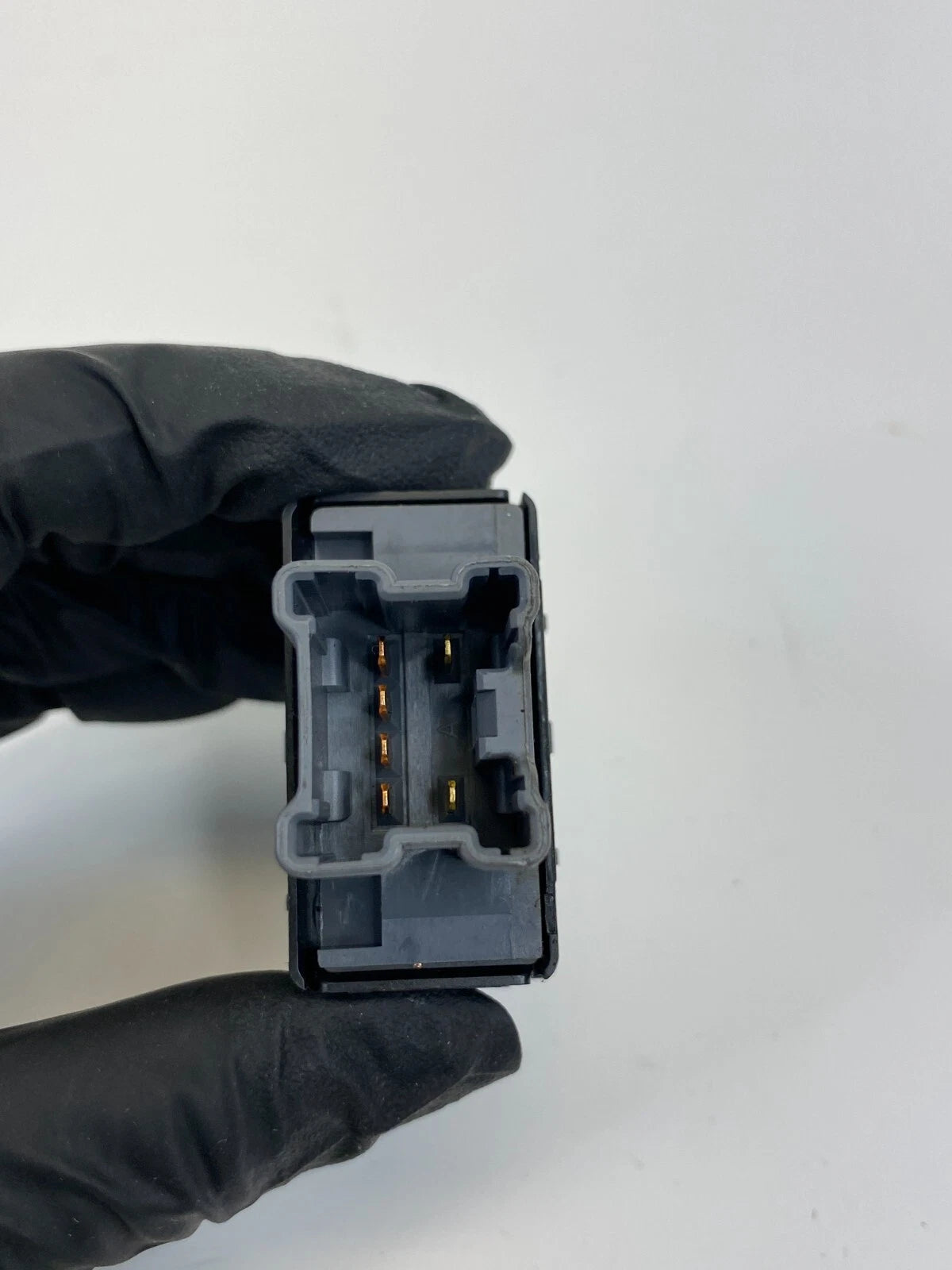 2007 INFINITI G35 FRONT LEFT DRIVER SIDE SEAT HEATED CONTROL SWITCH BUTTON OEM