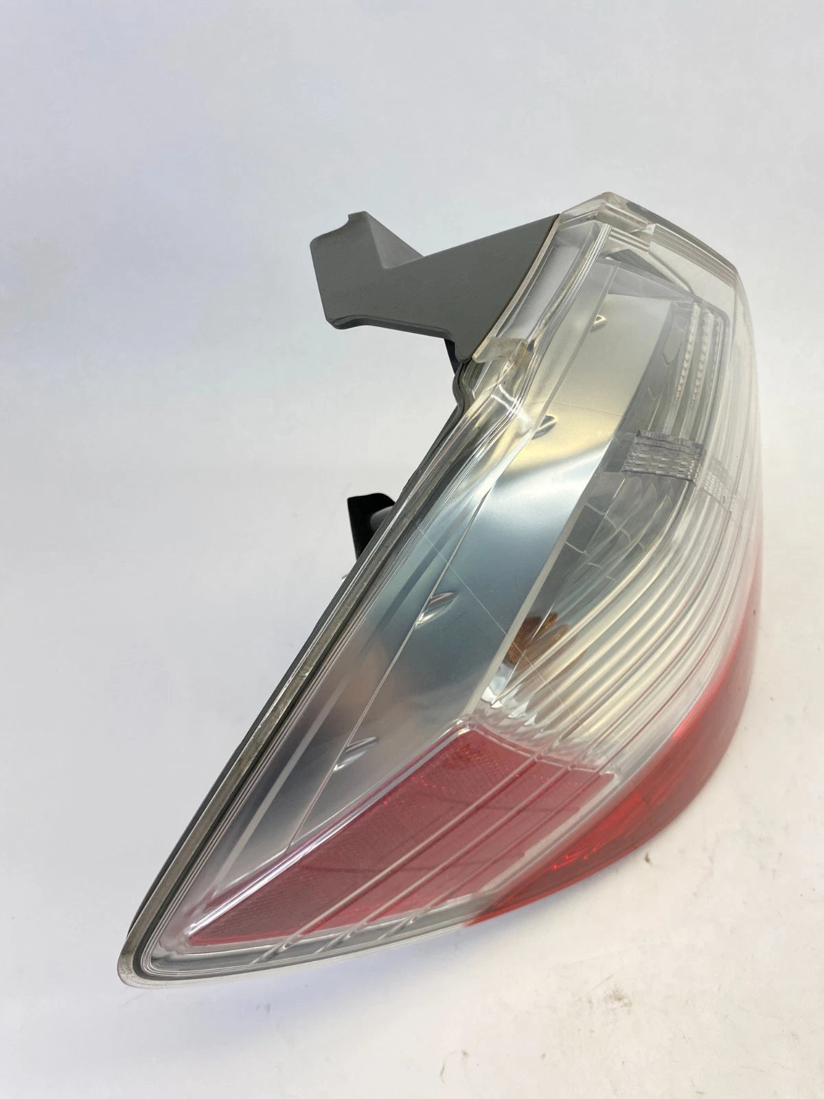 2009-2013 HONDA FIT LEFT DRIVER SIDE REAR TAIL LIGHT LAMP ASSEMBLY OEM
