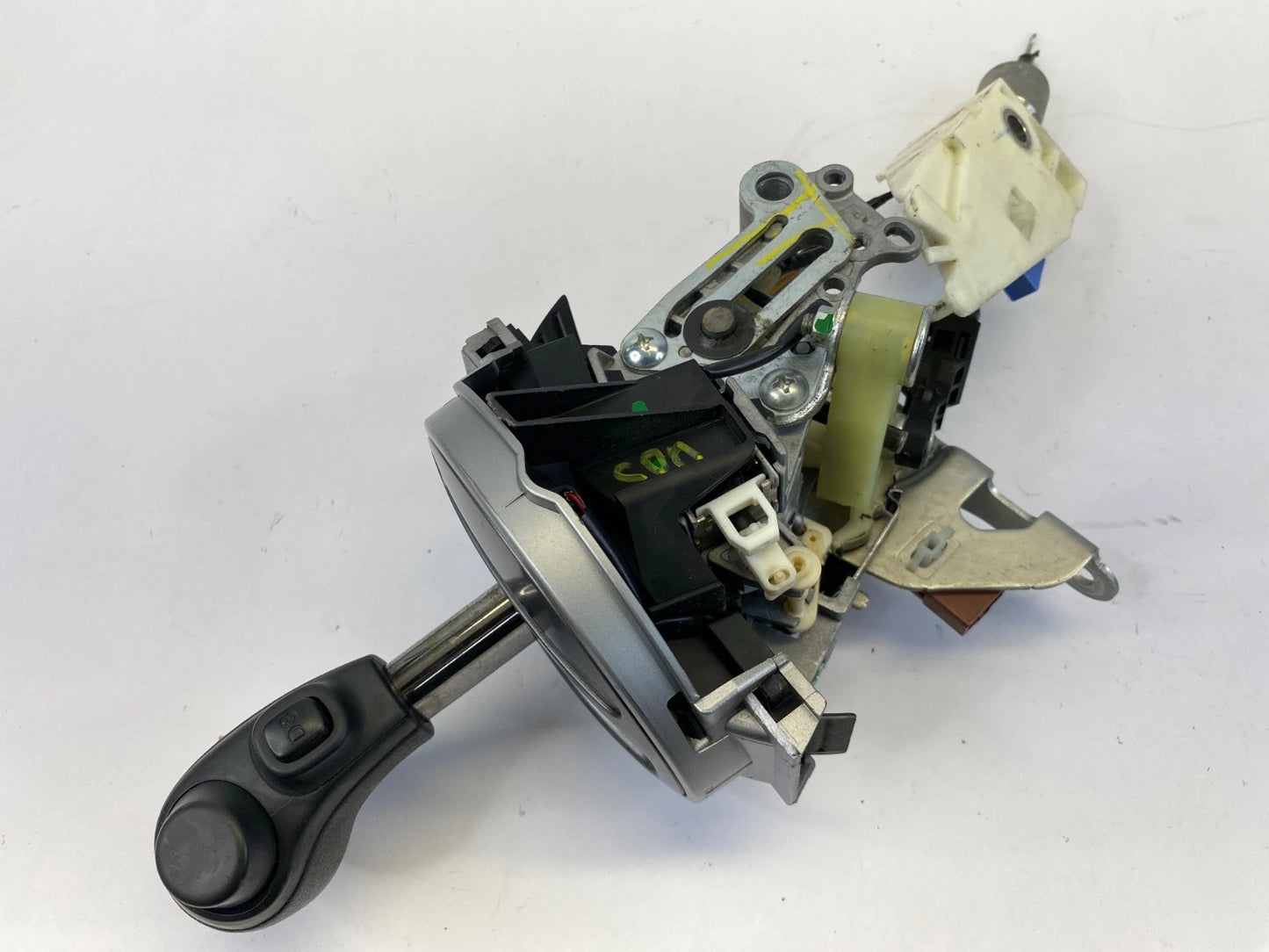 2003-2008 HONDA ELEMENT AUTOMATIC TRANSMISSION SHIFTER LEVER HANDLE ASSEMBLY OEM
