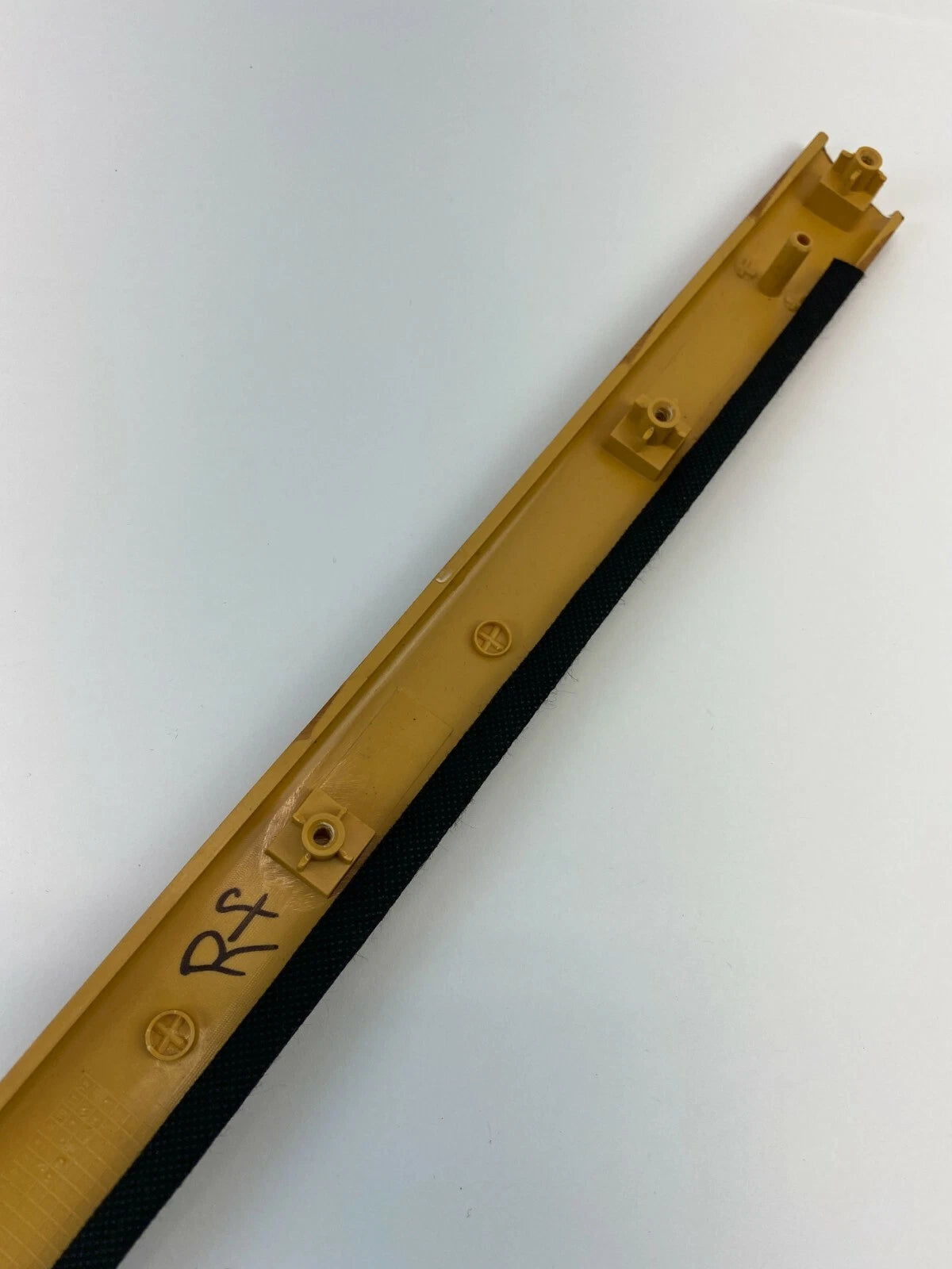 2004-2006 KIA AMANTI FRONT RIGHT DOOR INTERIOR TRIM PANEL MOLDING 83960-3F000
