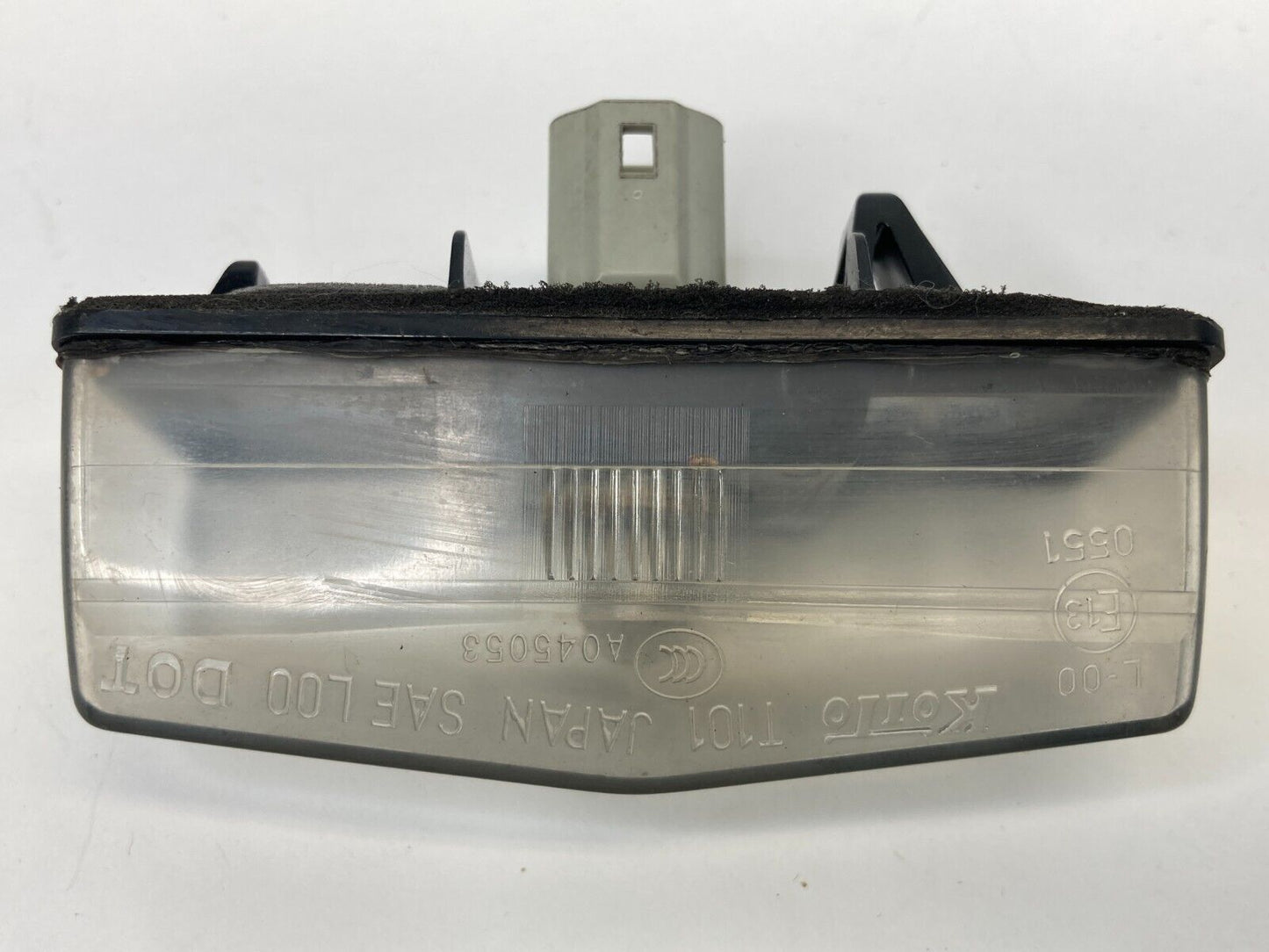 2004-2015 Toyota Prius Rear Trunk License Plate Light Lamp A045053 OEM