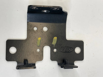 13-15 Ford Explorer Police Interceptor Utility Tail Light Bracket Support Set