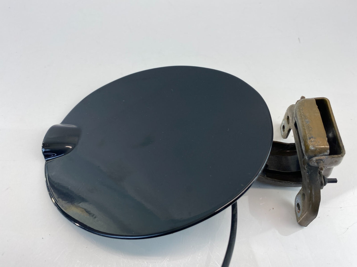 08 09 10 11 Ford Focus Fuel Filler Door Gas Lid Cover W/ Tank Cap UA Ebony OEM