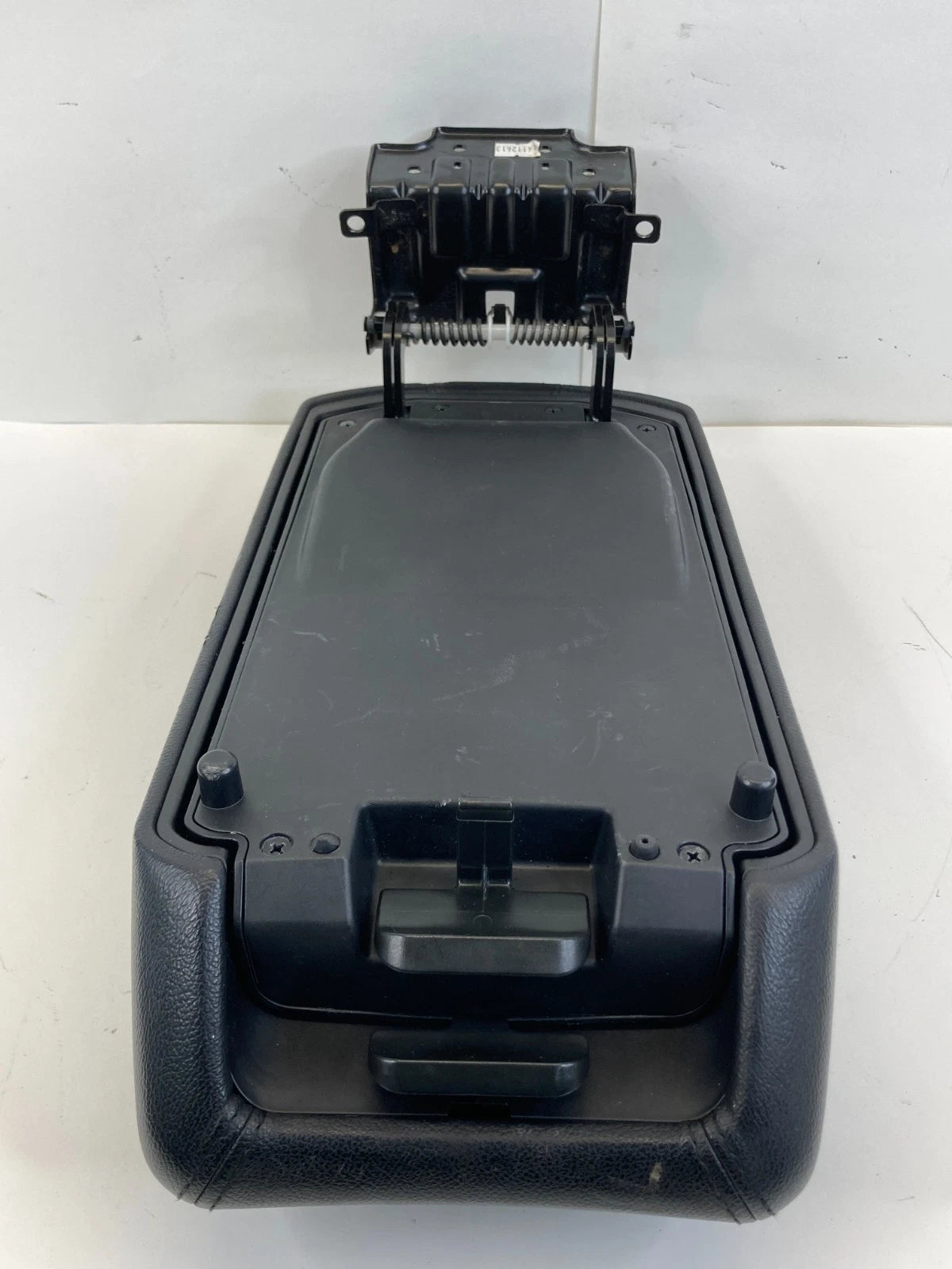 2011-2015 HYUNDAI SONATA CENTER CONSOLE ARM REST ARMREST LID STORAGE OEM