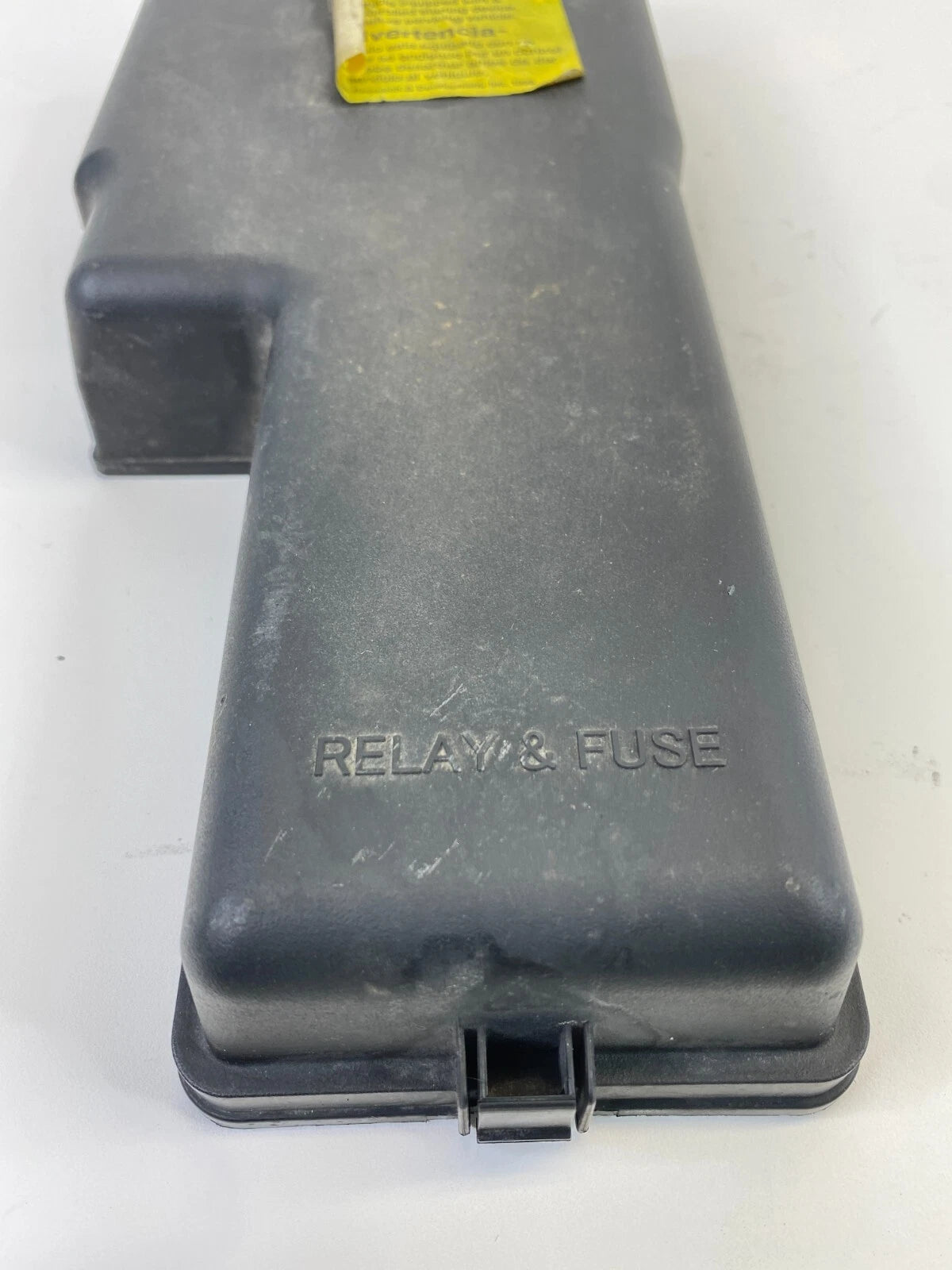 2004 2005 2006 TOYOTA SOLARA 2.4L UNDER HOOD ENGINE FUSE BOX COVER UPPER TRIM