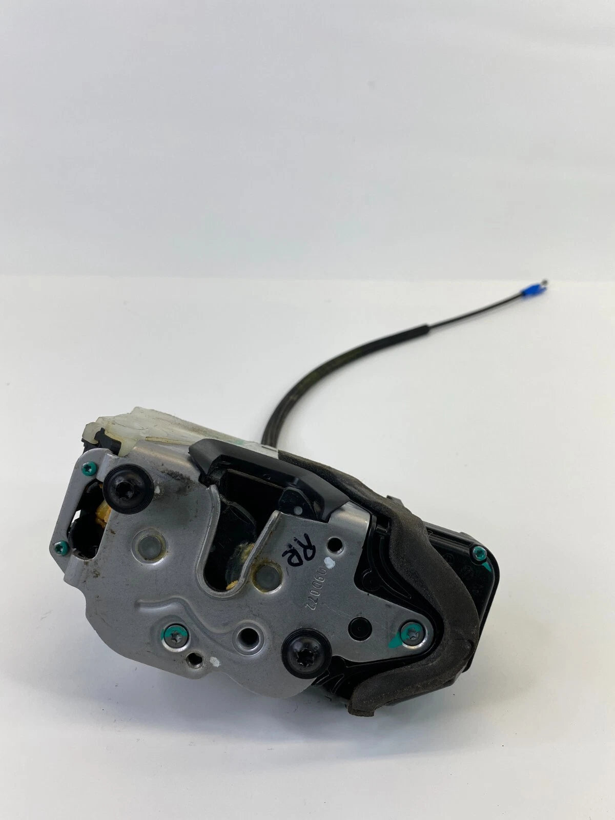 2010-2015 CHEVROLET EQUINOX REAR RIGHT DOOR LOCK LATCH RELEASE ACTUATOR 13503784