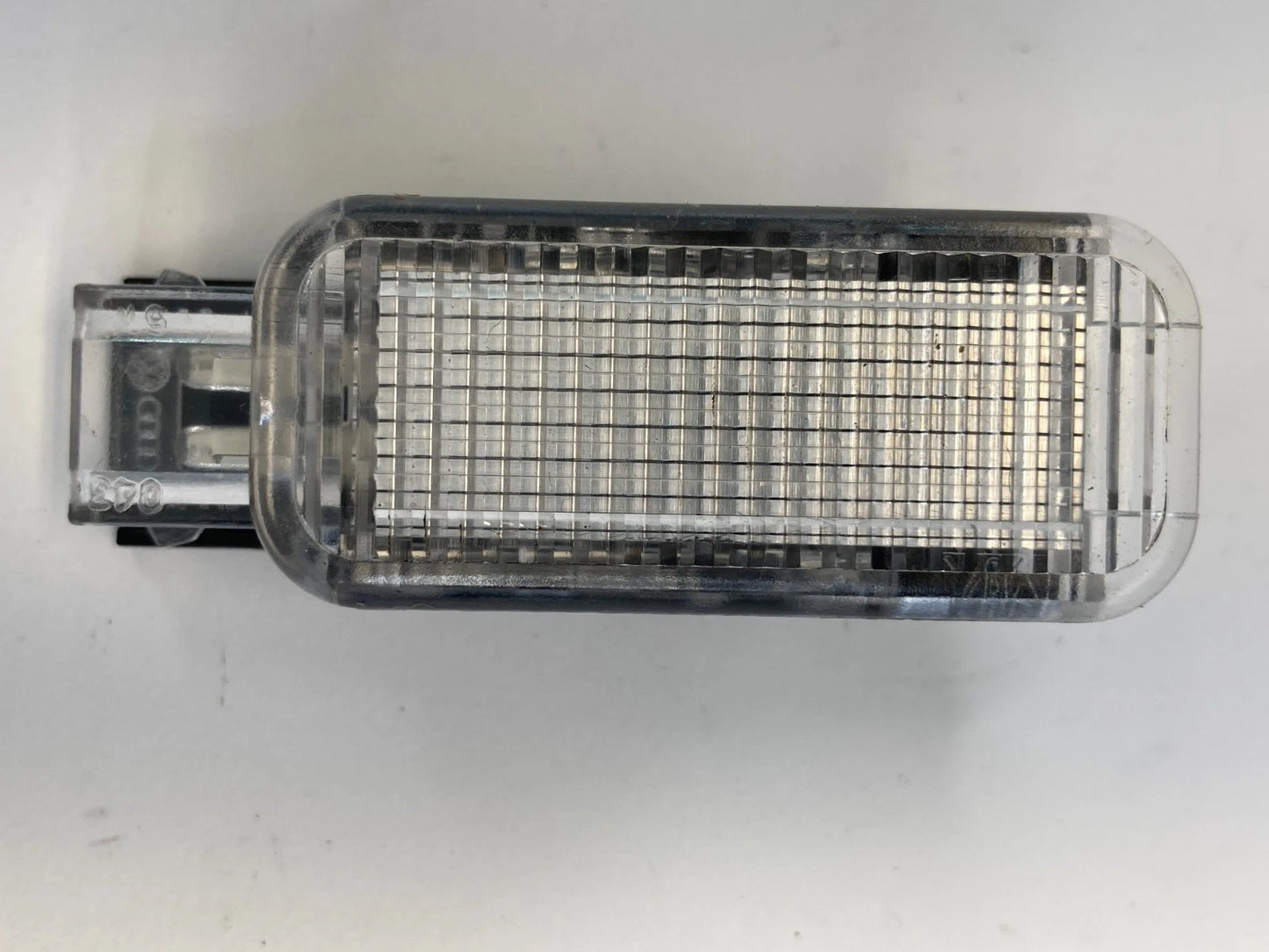 2003-2016 AUDI A4 REAR LEFT INNER DOOR PANEL COURTESY LIGHT LAMP 4B0947415A OEM