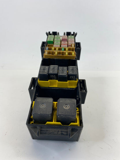 2007 Jeep Commander 4.7L Engine Fuse Relay Box Compartment 56047807AE