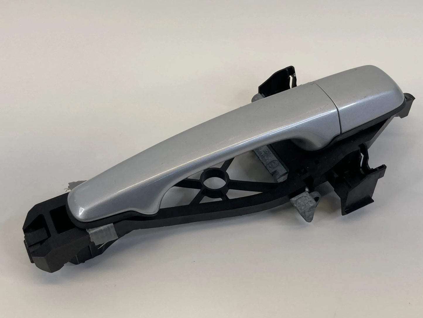 04-07 VOLVO S40 05-07 V50 REAR LEFT SIDE EXTERIOR OUTER DOOR HANDLE 30663866 OEM