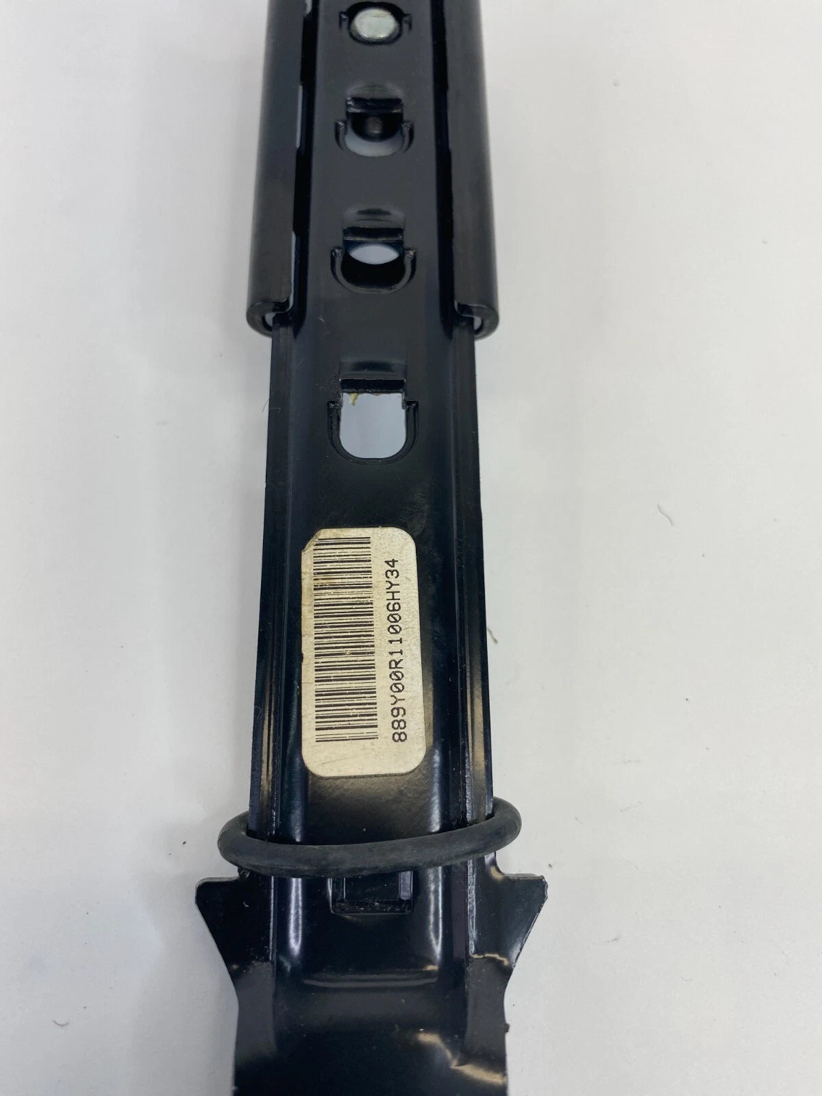 2011-2016 HYUNDAI ELANTRA RIGHT SEAT BELT ADJUSTER HEIGHT BRACKET SUPPORT OEM