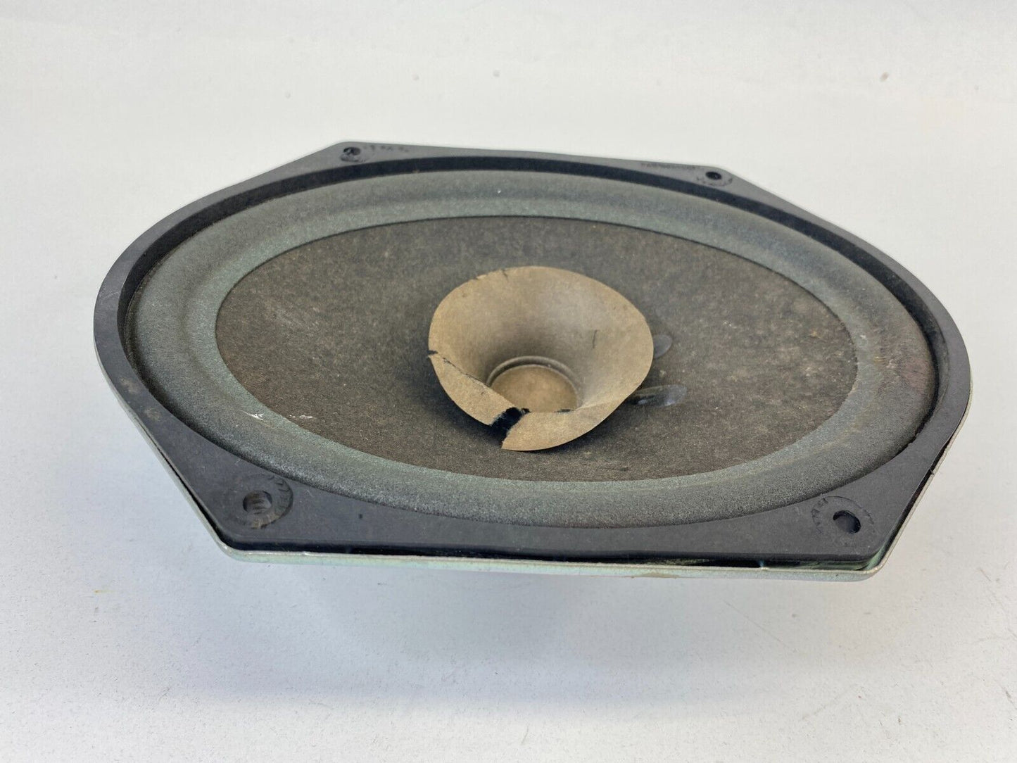 2009-2011 Ford Focus Rear Left Driver Side Door Speaker Audio 8R3T-18808-BA OEM