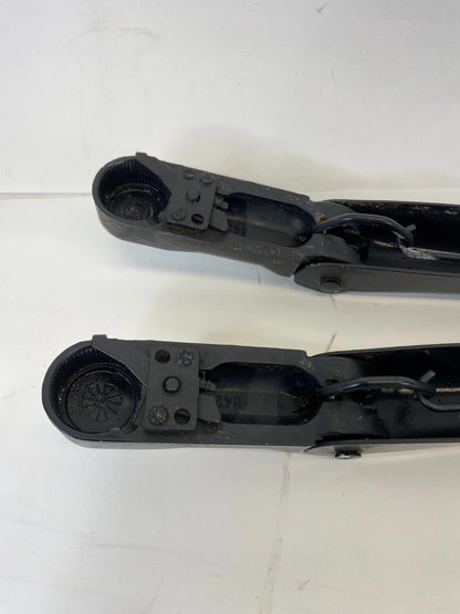 2002-2010 FORD EXPLORER FRONT RIGHT & LEFT WINDSHIELD WIPER ARM PAIR SET OEM