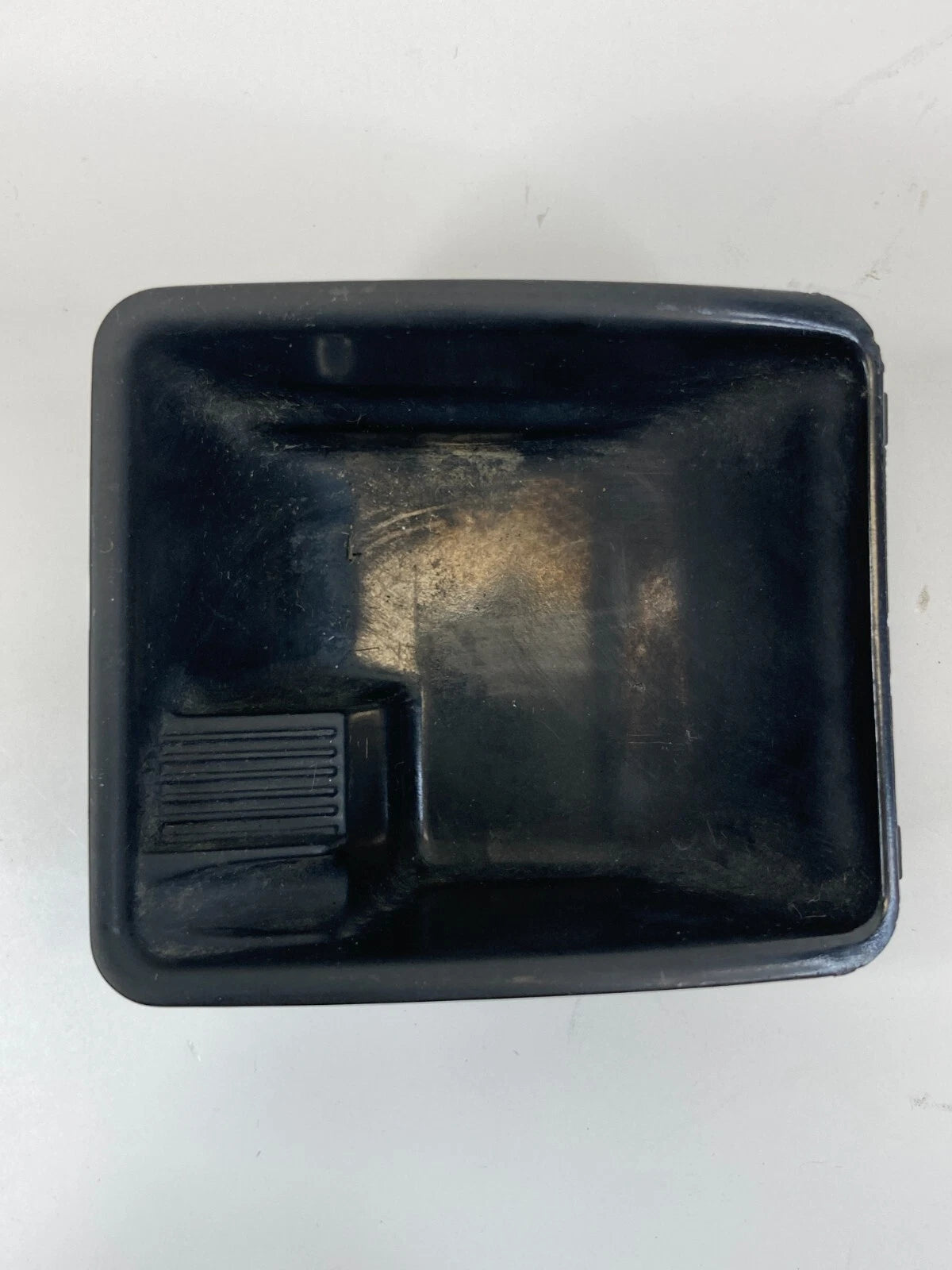 2005-2007 CHRYSLER 300 CENTER CONSOLE ASH TRAY STORAGE COMPARTMENT OEM
