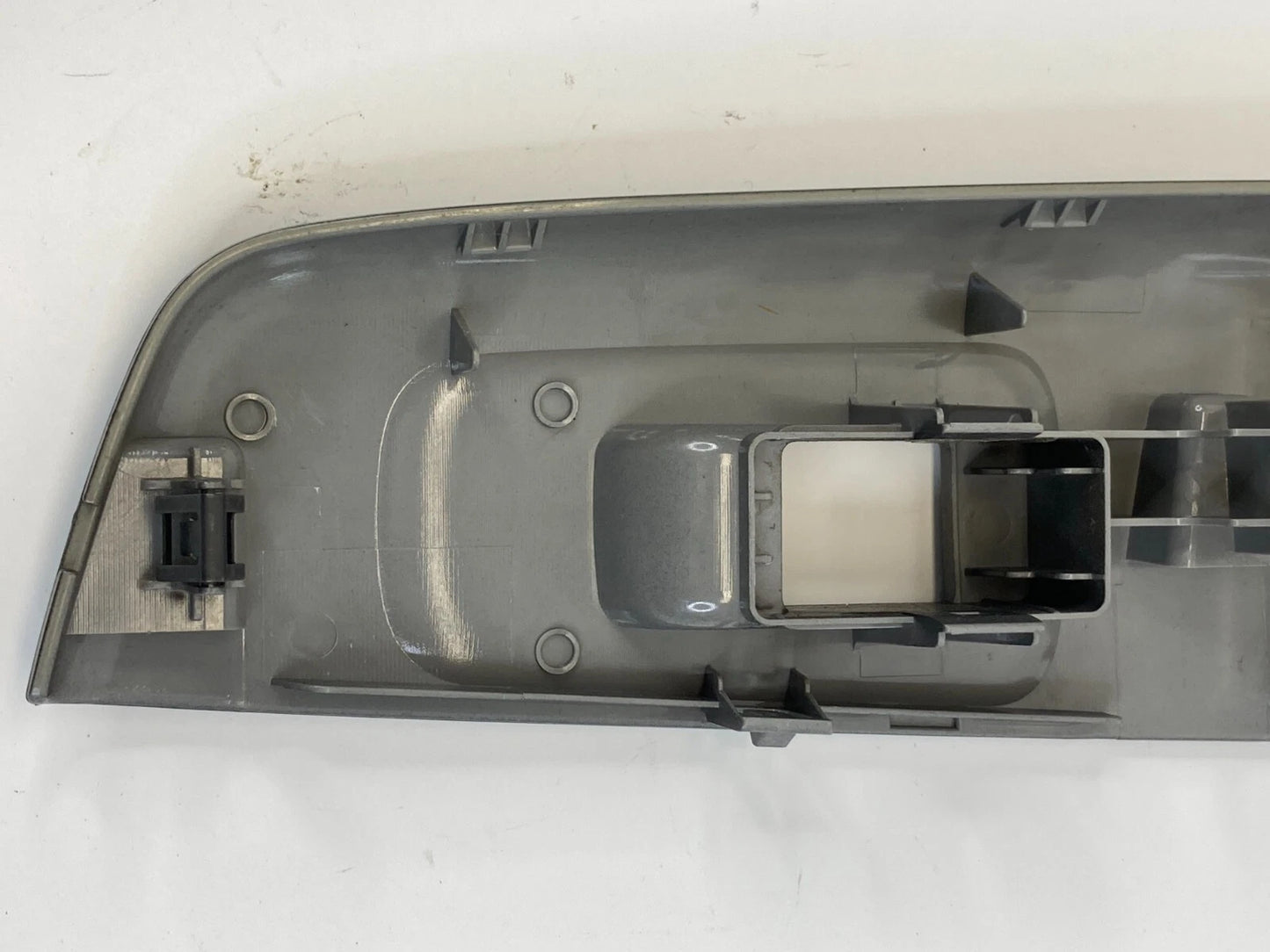 09-11 SUBARU FORESTER REAR RIGHT DOOR WINDOW SWITCH BEZEL TRIM COVER 94266-FG500