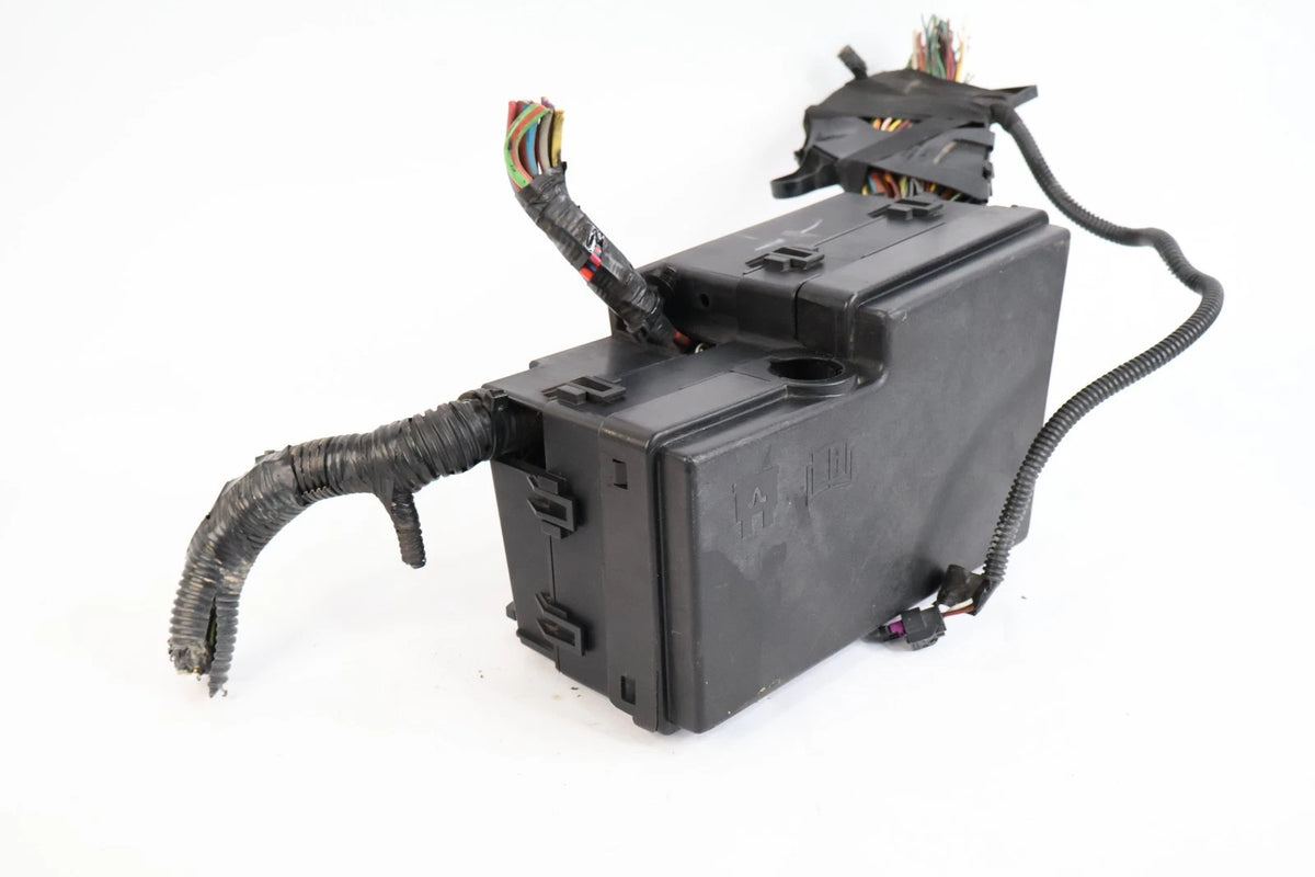 2013-2016 FORD ESCAPE 1.6L L4 ENGINE COMPARTMENT FUSE BOX RELAY JUNCTION BLOCK