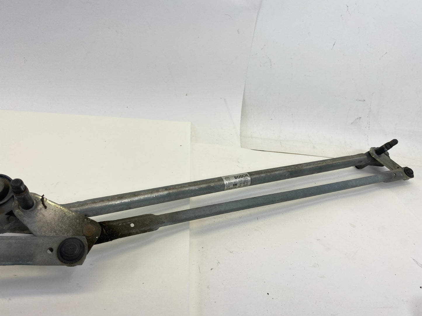 2009-2014 Dodge Avenger Front Windshield Wiper Motor w/ Linkage 68044087AA OEM