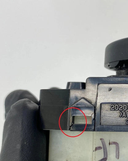 06-08 HYUNDAI ACCENT SEDAN SIDE VIEW DOOR MIRROR CONTROL SWITCH 202005064 OEM