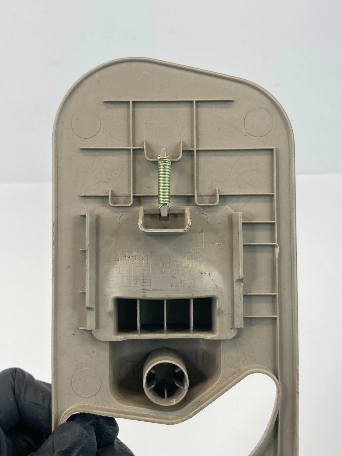 2012-2015 KIA OPTIMA FRONT RIGHT SEAT BELT HEIGHT ADJUSTER COVER 85842-4C000