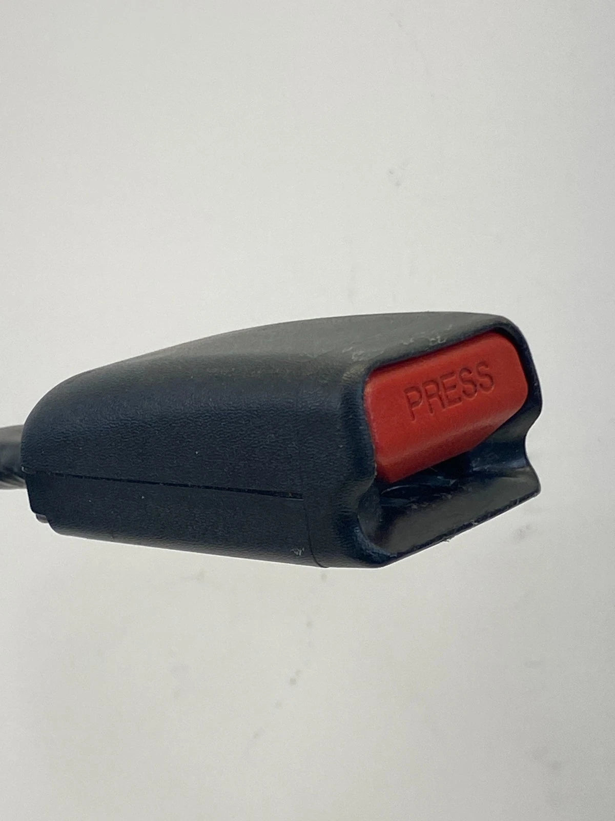 2015 2016 2017 CHRYSLER 200 FRONT LEFT DRIVER SIDE SEAT BELT BUCKLE OEM