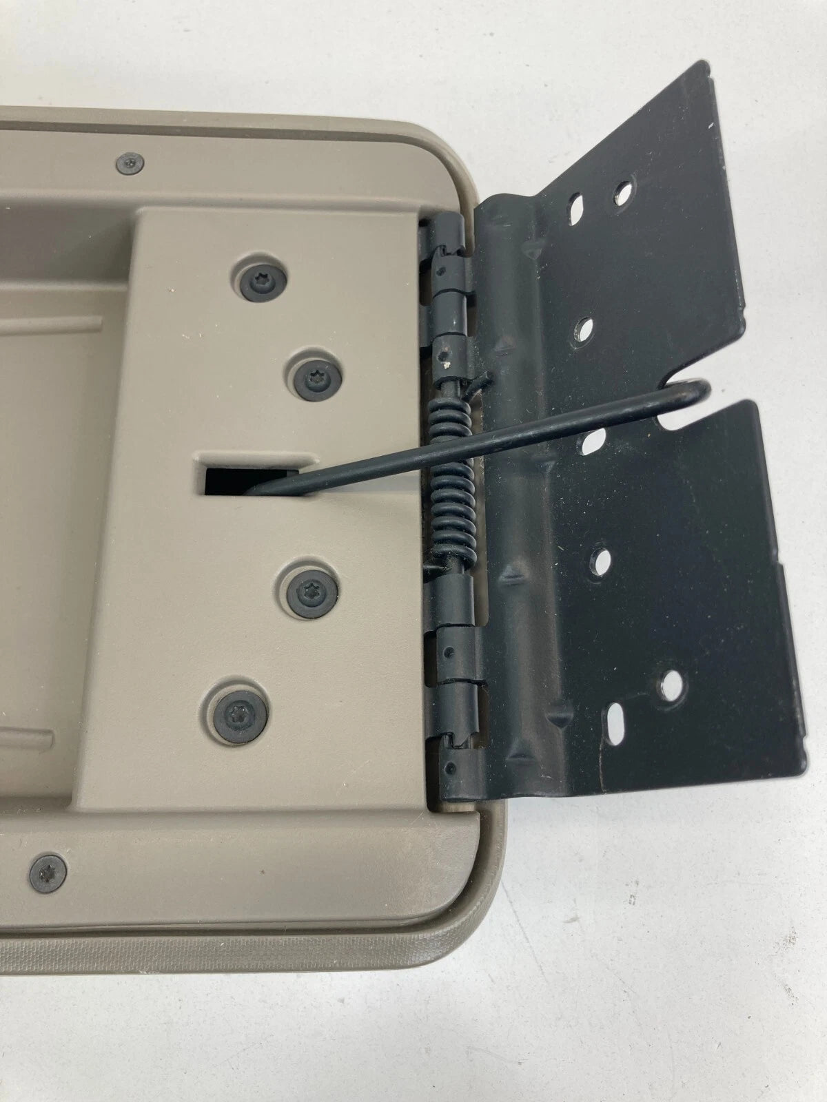 2006-2008 MITSUBISHI ENDEAVOR CENTER CONSOLE ARMREST ARM REST LID COVER OEM